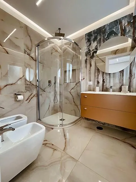 Apartment M Luxury Home Napoli Italy